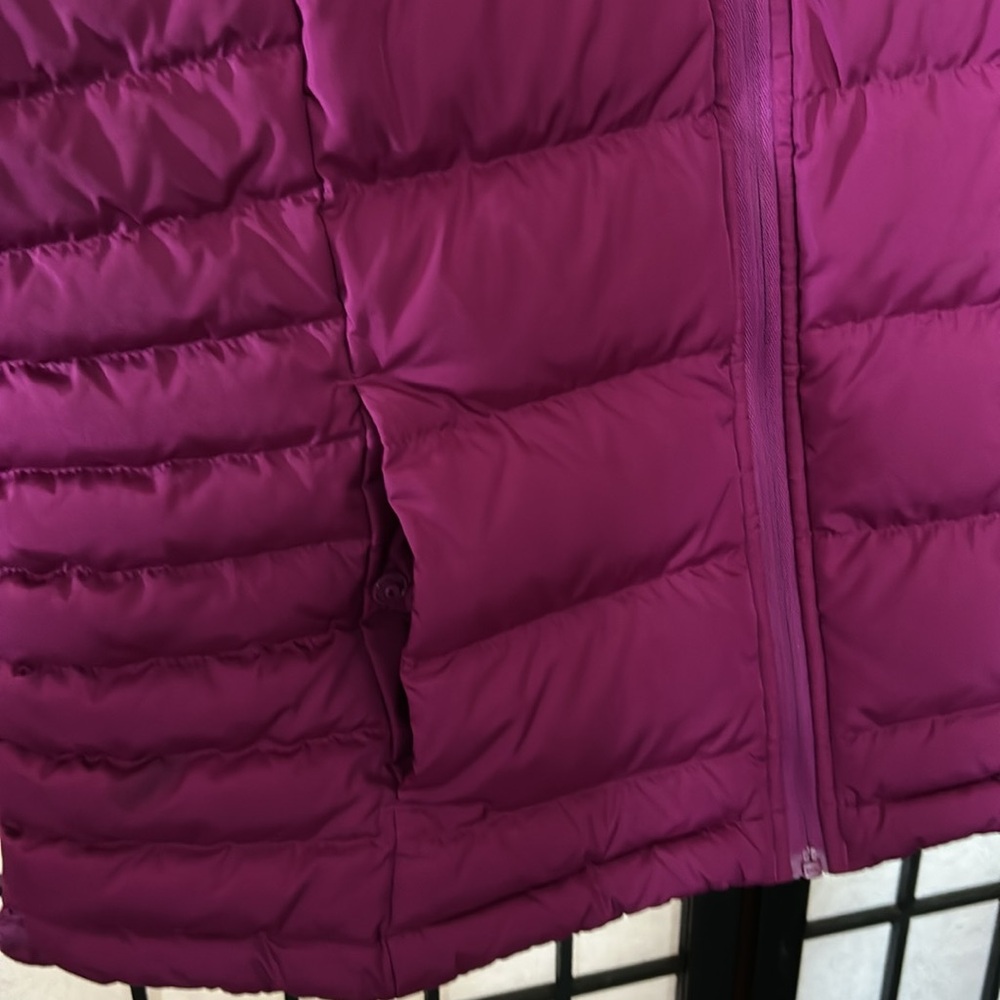 LANDS’ END down vest. Wom L. Pink/maroon - Picture 4 of 10